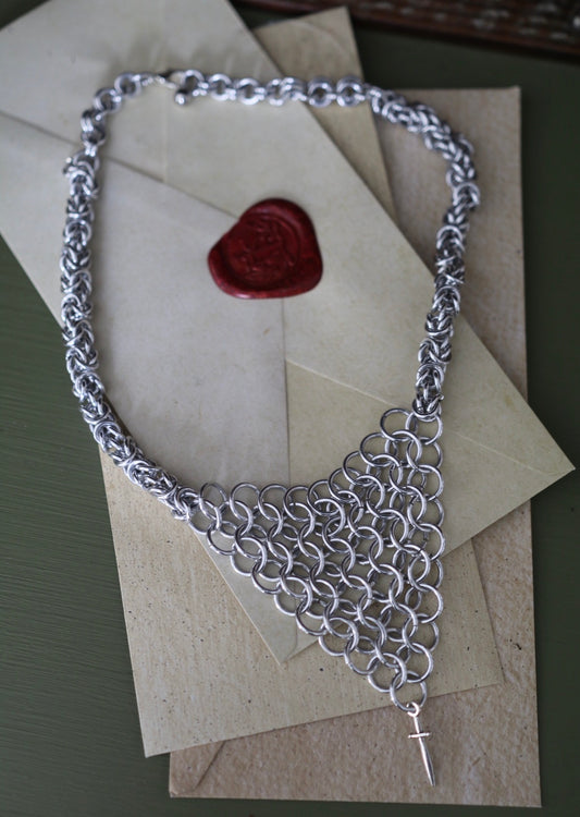 Chainmail armor necklace